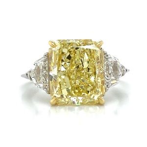 platinum and 18k yellow gold fancy yellow diamond